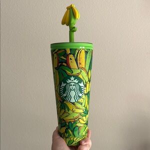 Farm Rio + Starbucks Banana Tumbler Cup Banana Green Yellow Straw 24 oz NWT